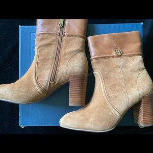 EUC Tommy Hilfiger Suede Leather Boot